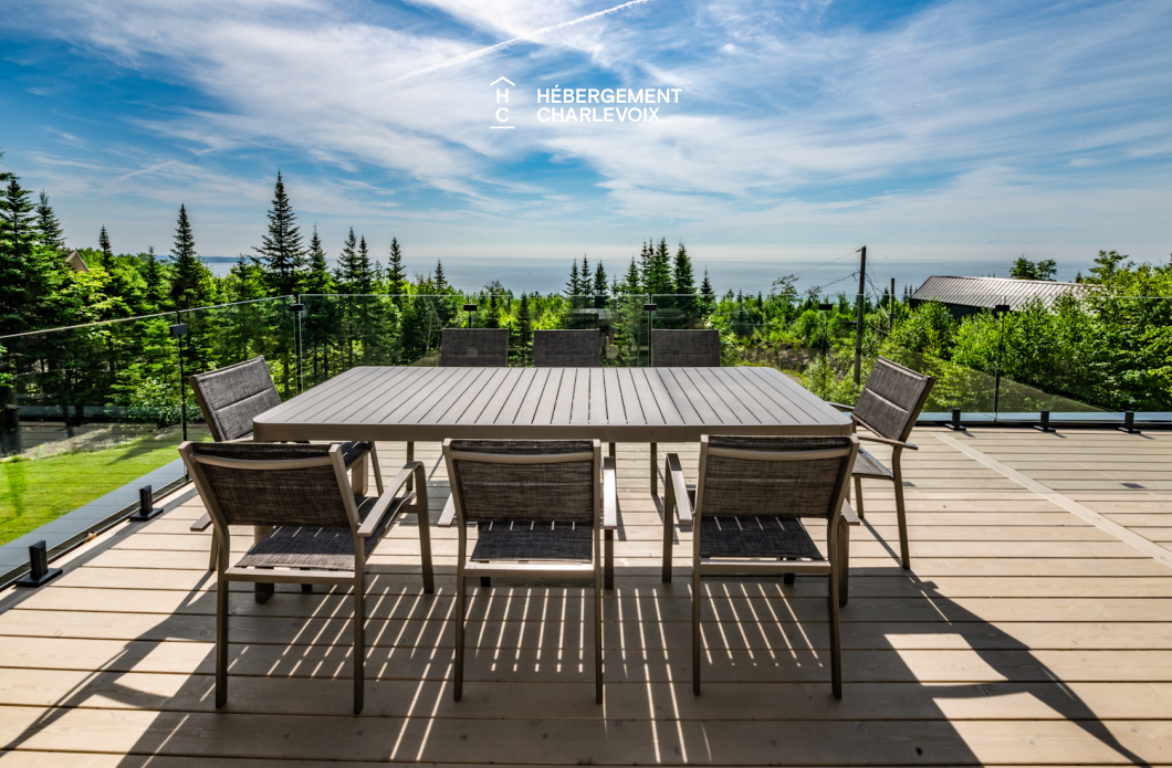 ALT-49 - Villa contemporaine offrant les splendeurs du St-Laurent!